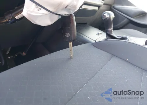 2016 Kia Sorento 2.4L Lx из США, поврежденный, VIN 5XYPG4A33GG107056